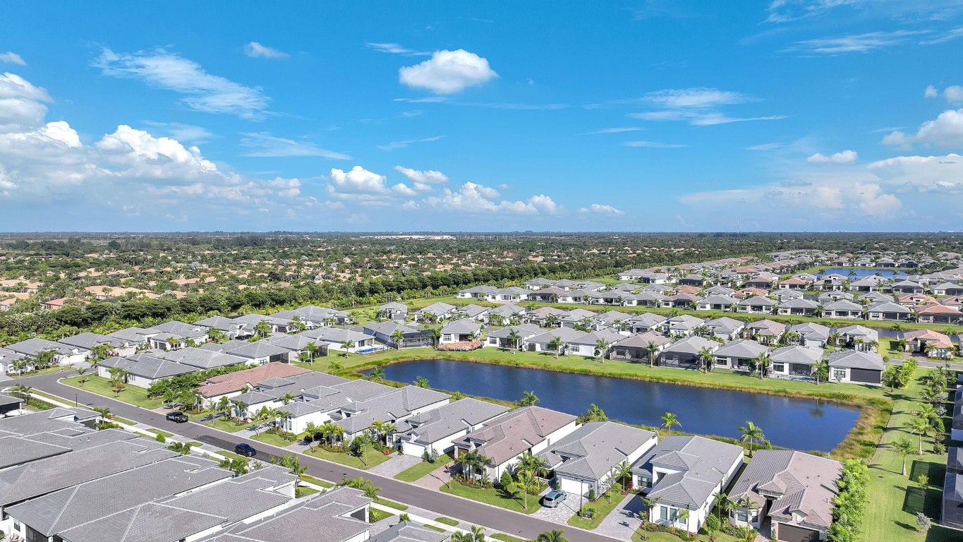 Valencia Grand - Residential Lease