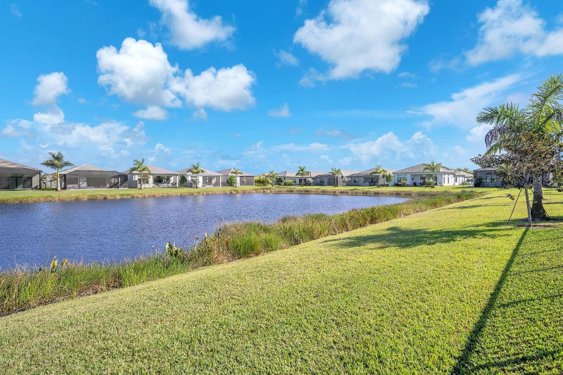 Valencia Grand - Residential Lease