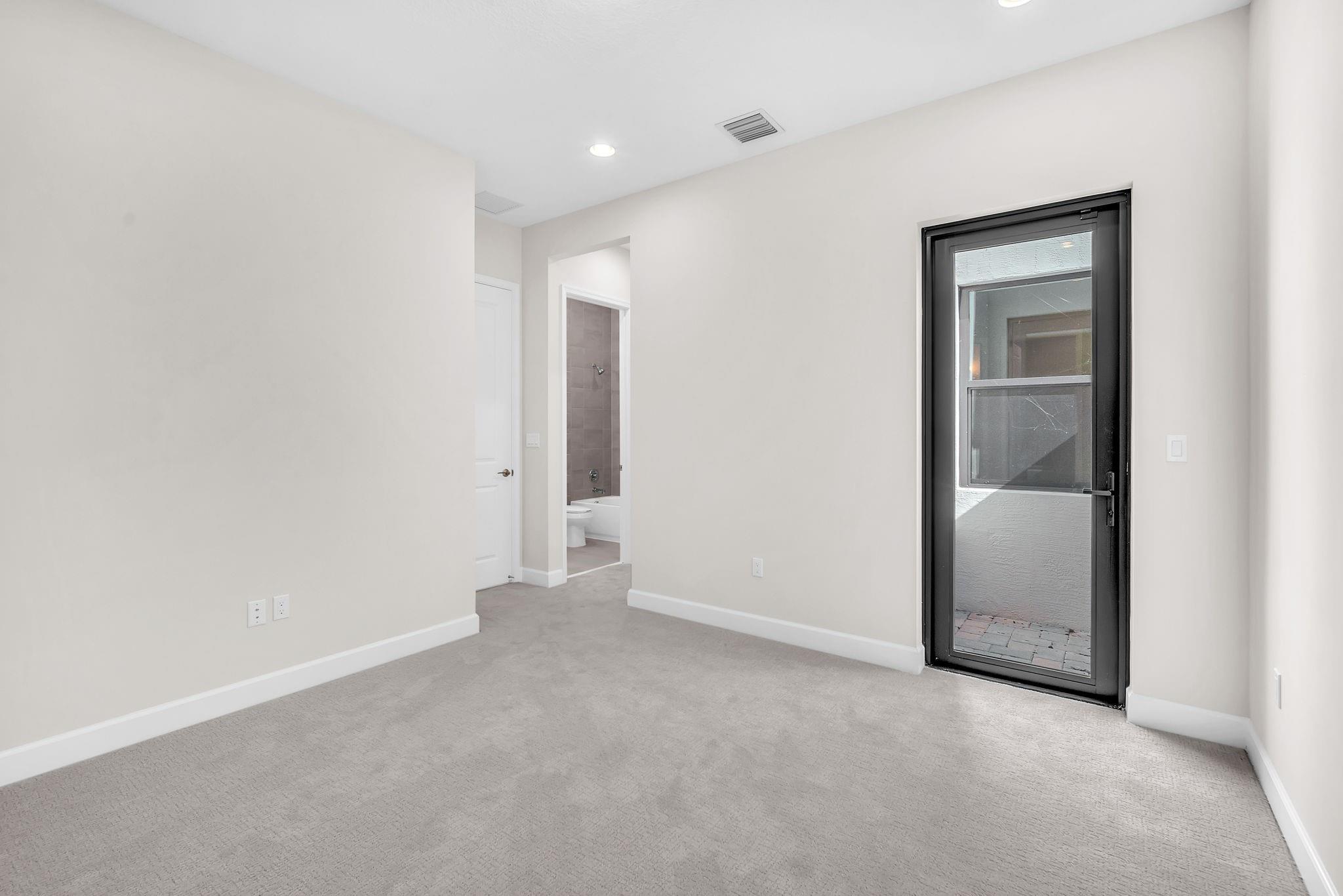 Valencia Grand - Residential Lease