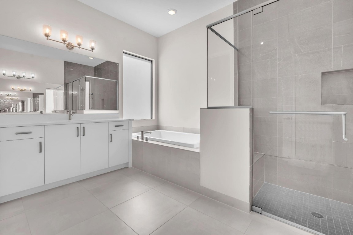 Valencia Grand - Residential Lease