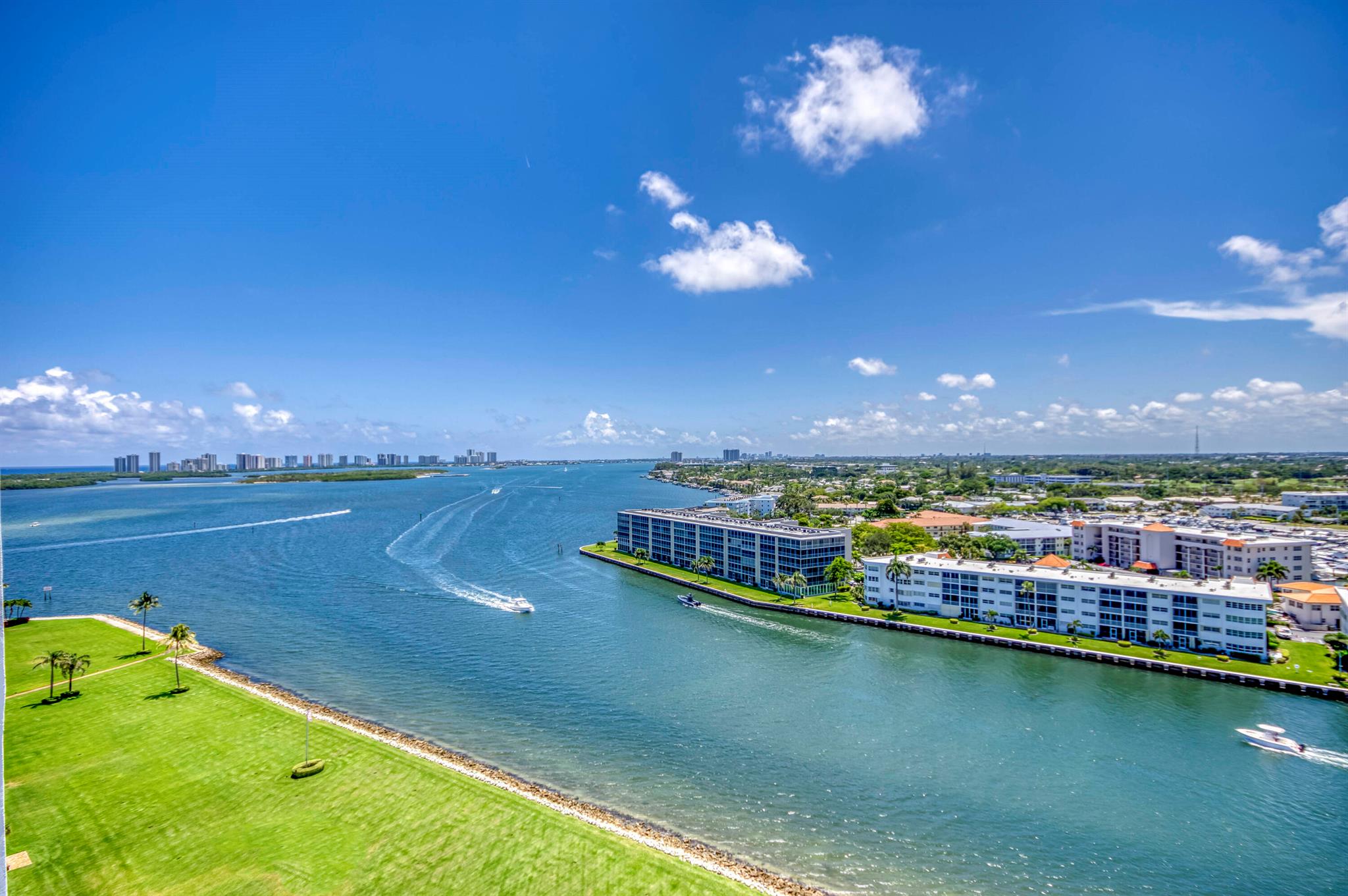 123 Lakeshore Drive 1644