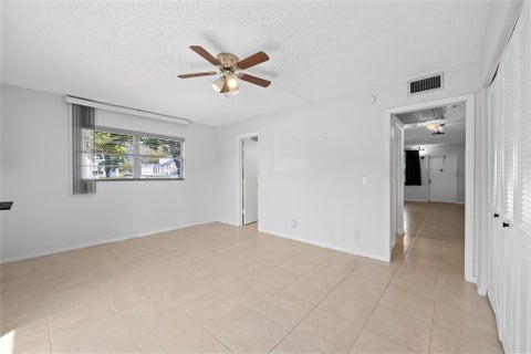 Tiny photo for 28 Prescott B #28, Deerfield Beach, FL 33442 (MLS # F10552660)