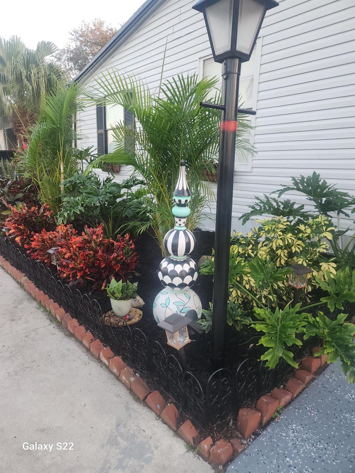 TALLOWWOOD ISLE - Residential