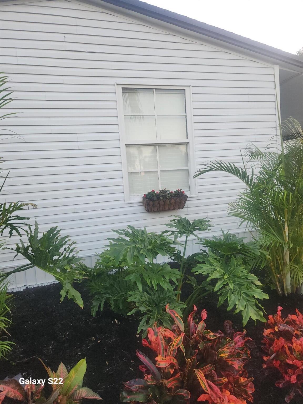 TALLOWWOOD ISLE - Residential