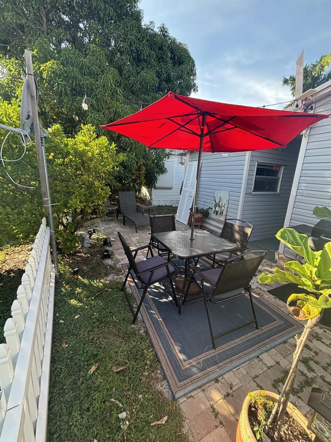 TALLOWWOOD ISLE - Residential