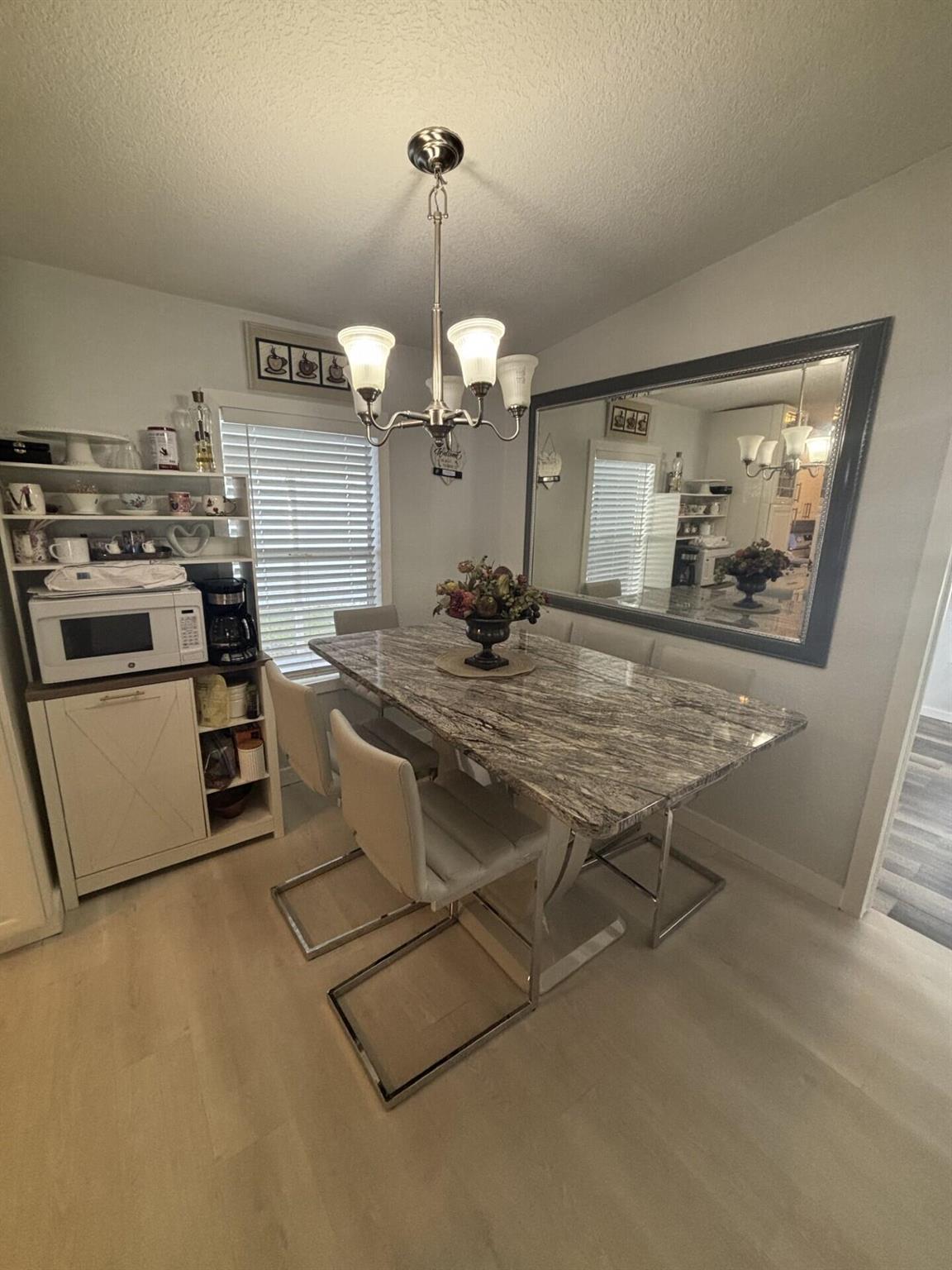 TALLOWWOOD ISLE - Residential