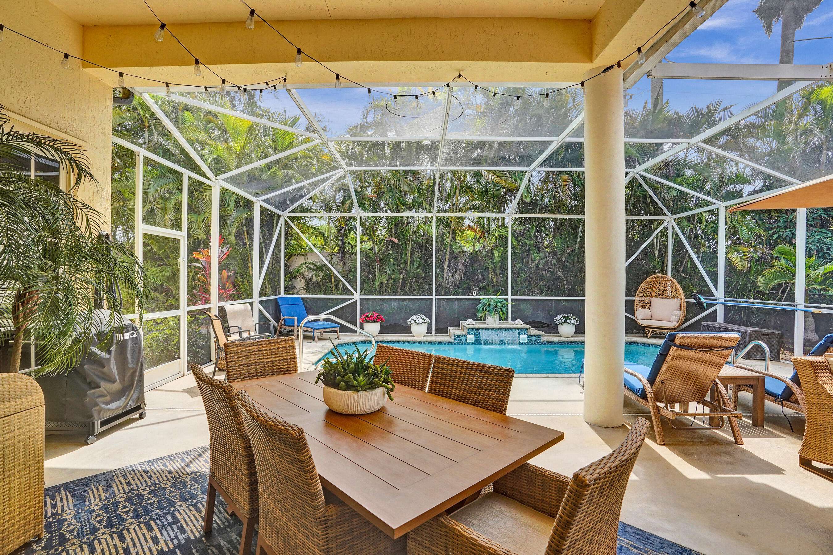 LEXINGTON HOMES ESTATES - Residential