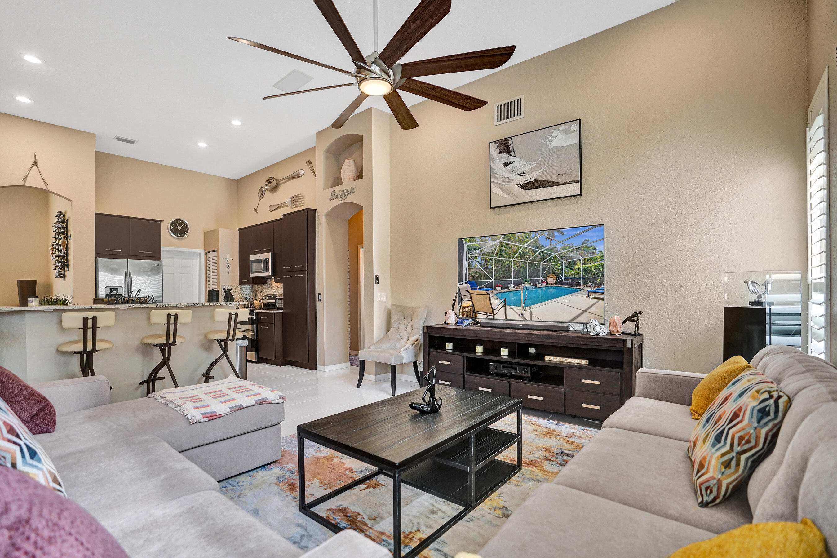 LEXINGTON HOMES ESTATES - Residential