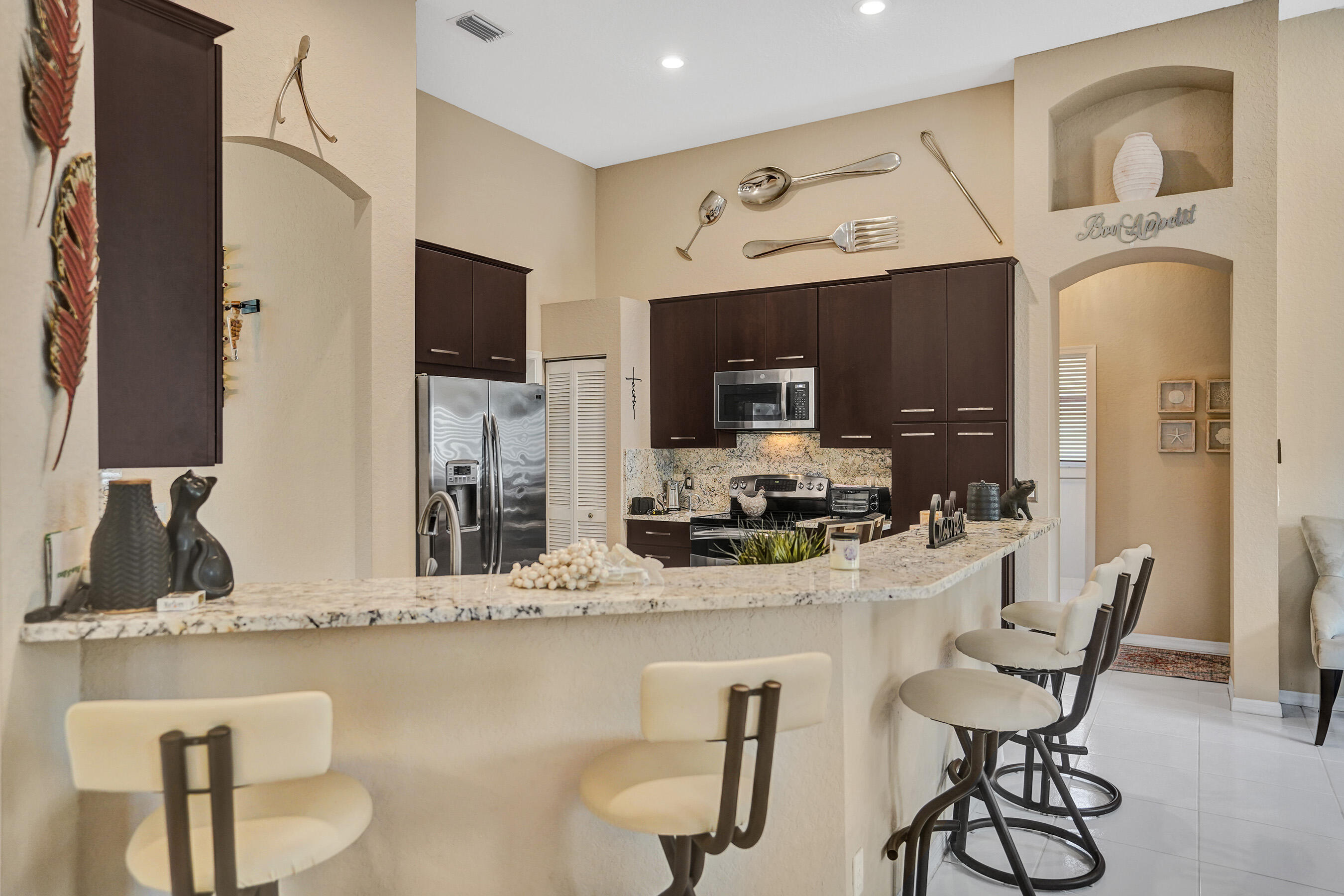 LEXINGTON HOMES ESTATES - Residential