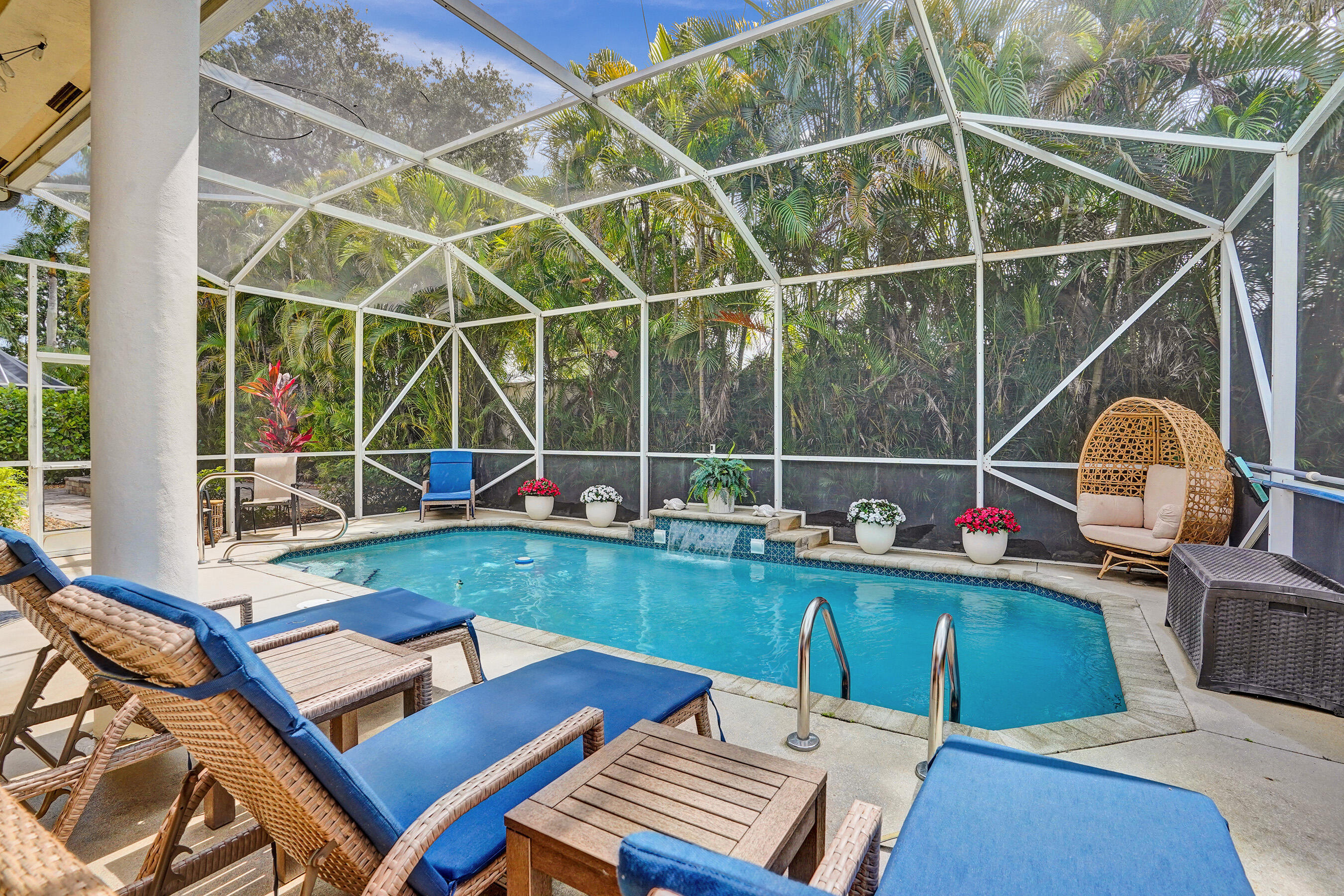 LEXINGTON HOMES ESTATES - Residential