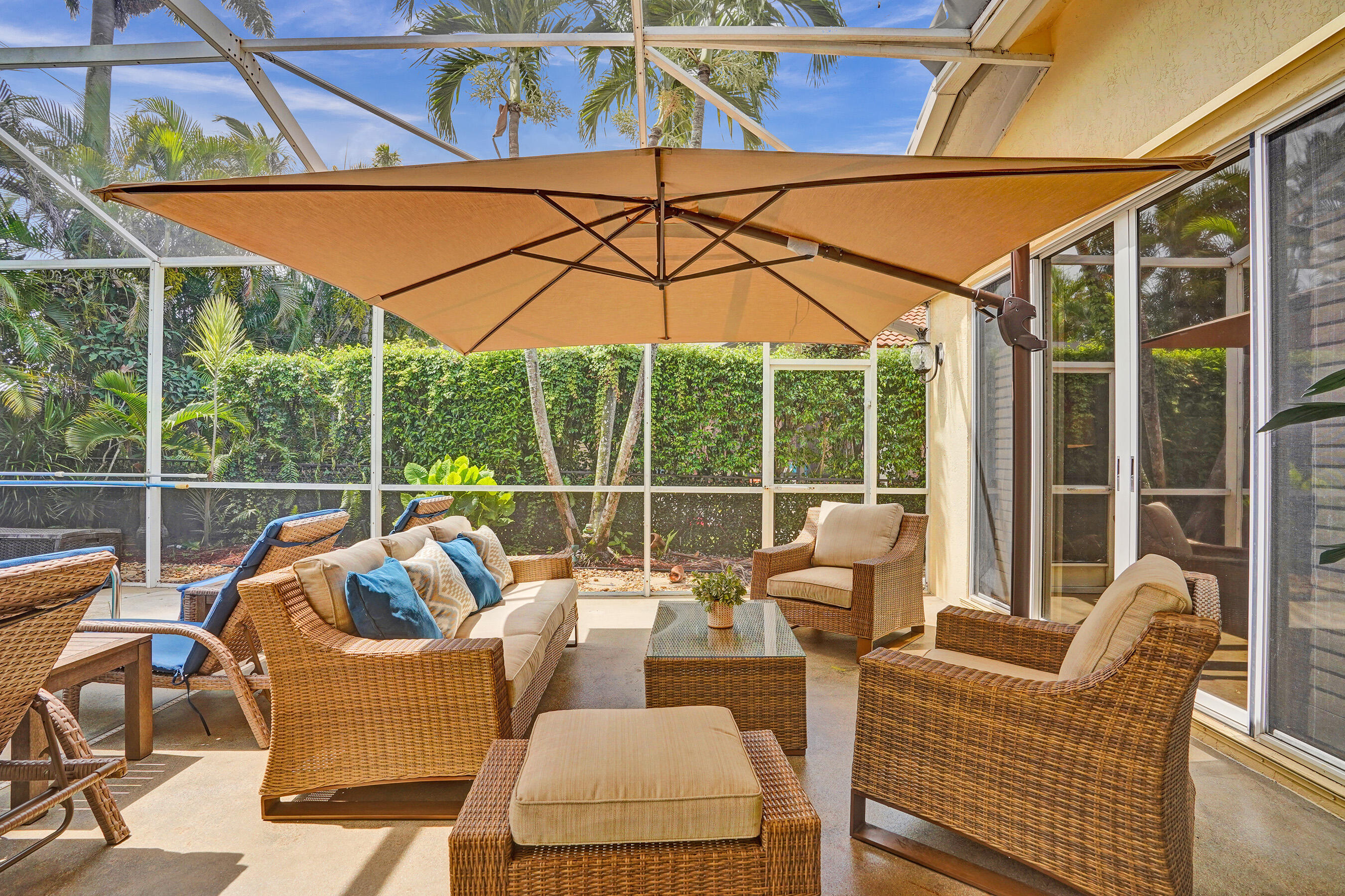 LEXINGTON HOMES ESTATES - Residential