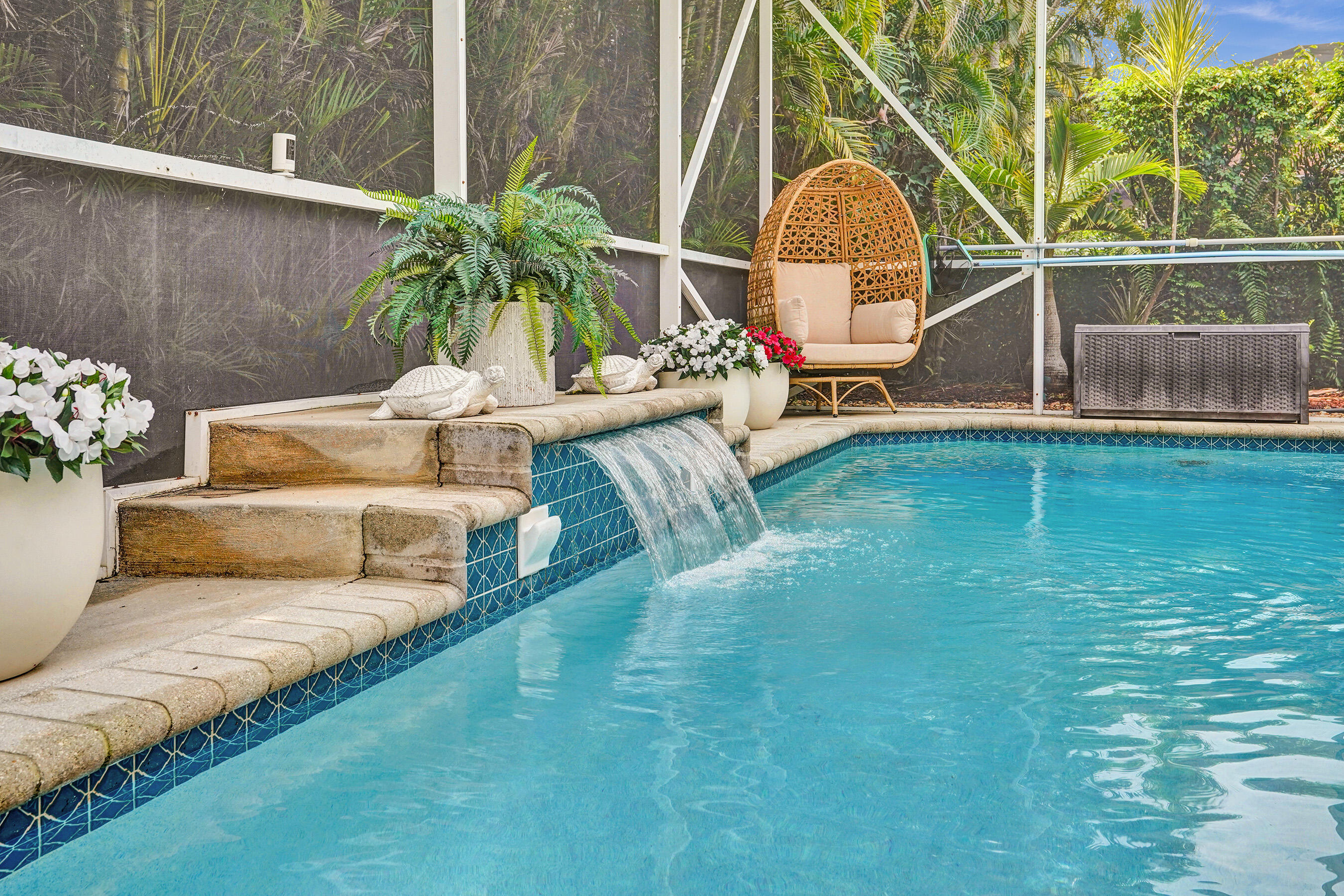 LEXINGTON HOMES ESTATES - Residential