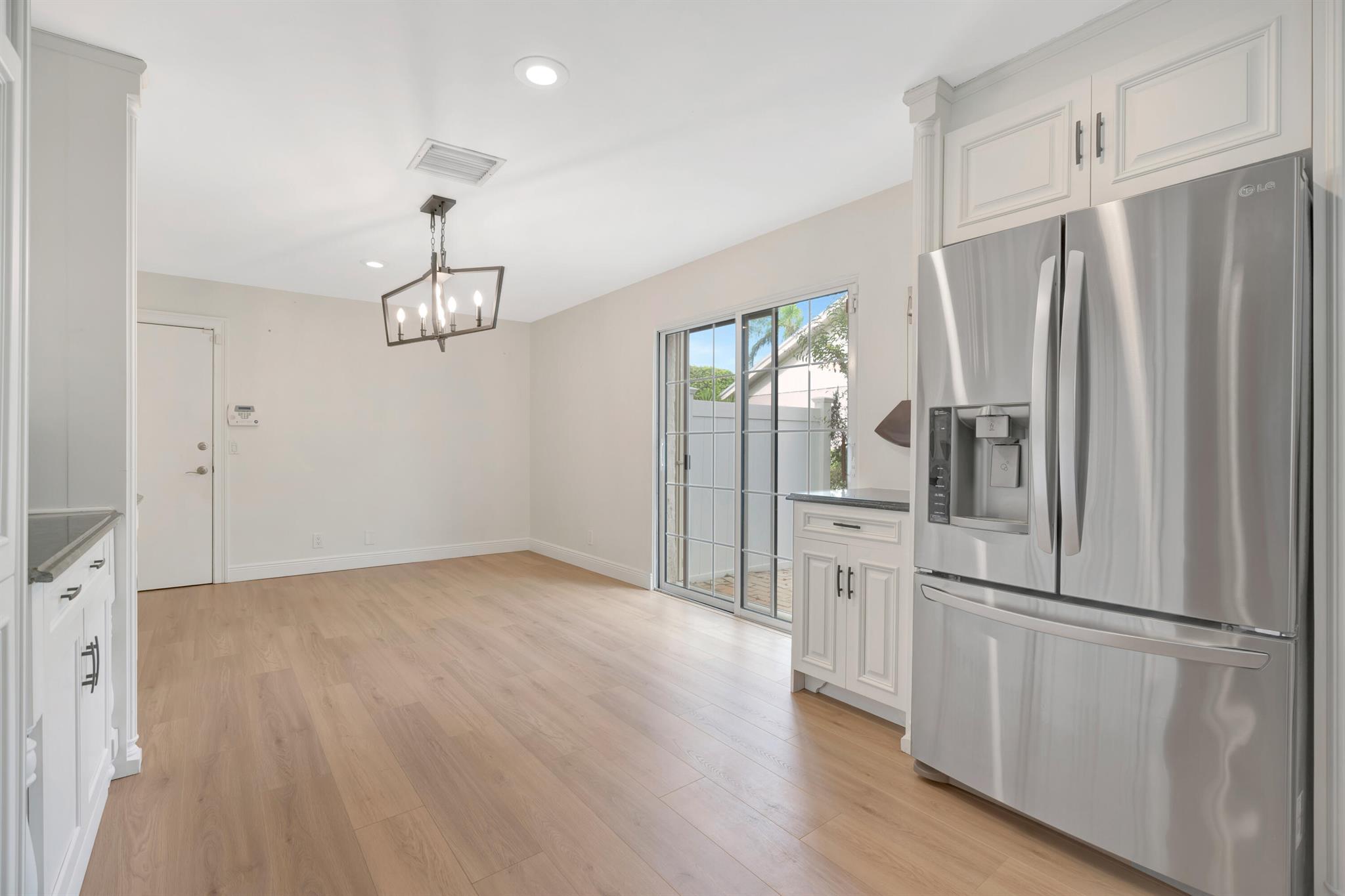 EASTPOINTE - Residential Lease