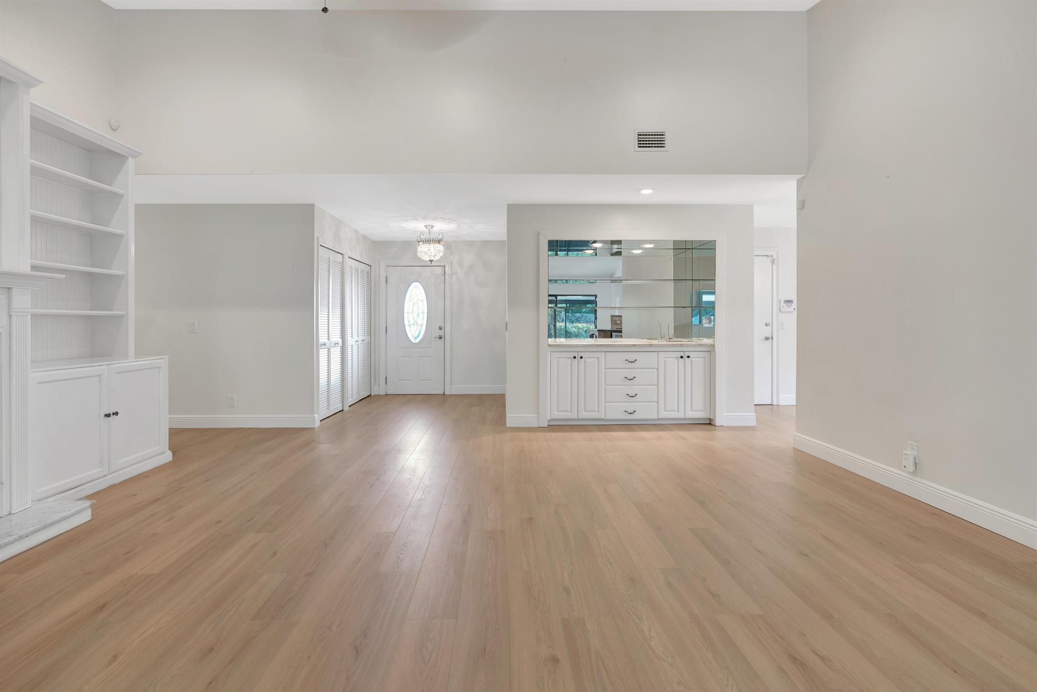 EASTPOINTE - Residential Lease