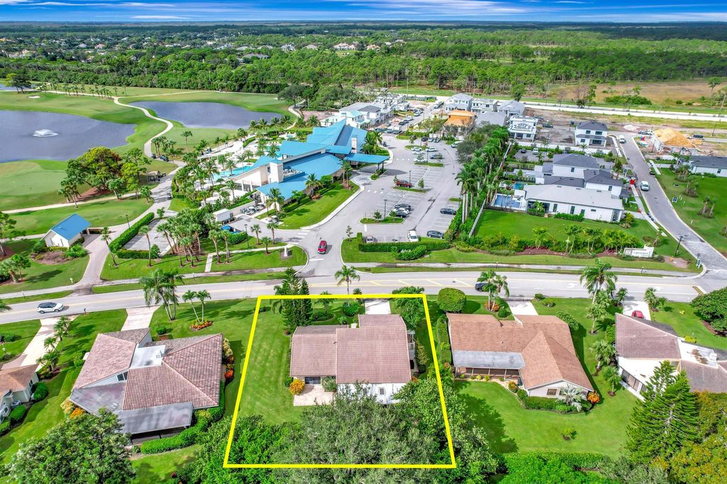 Photo of 13692 Crosspointe Drive, Palm Beach Gardens, FL 33418 (MLS # R11130830)