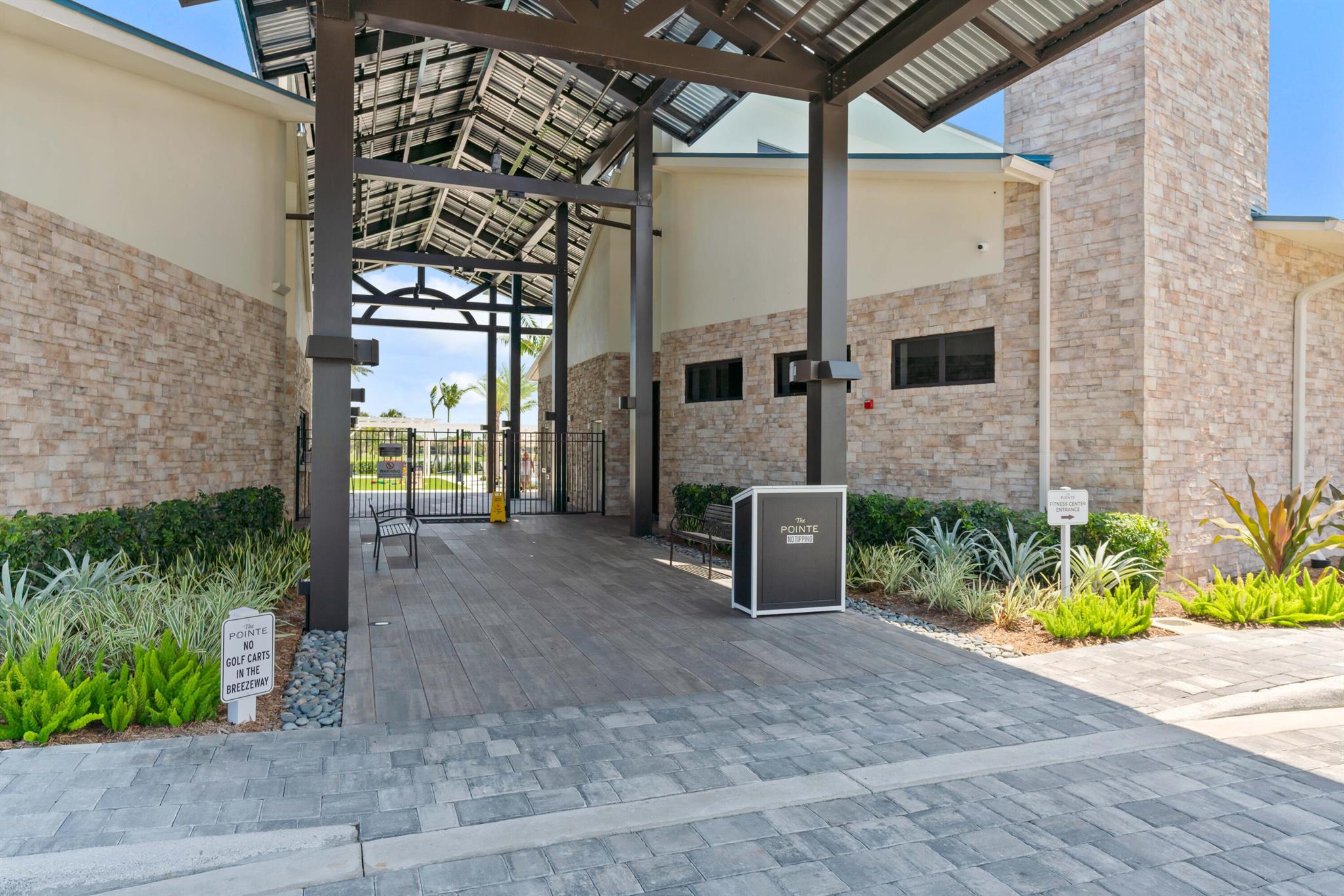 EASTPOINTE - Residential Lease