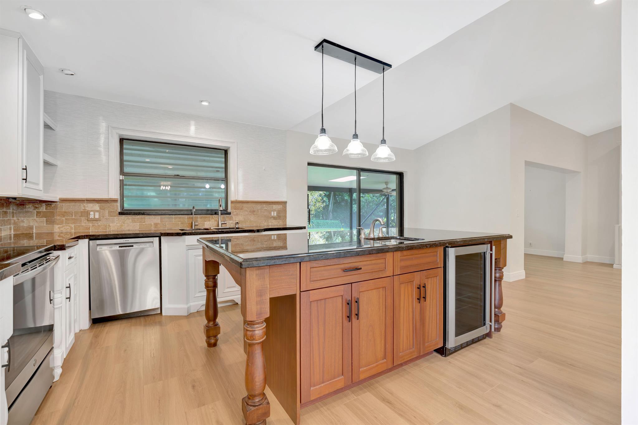 EASTPOINTE - Residential Lease