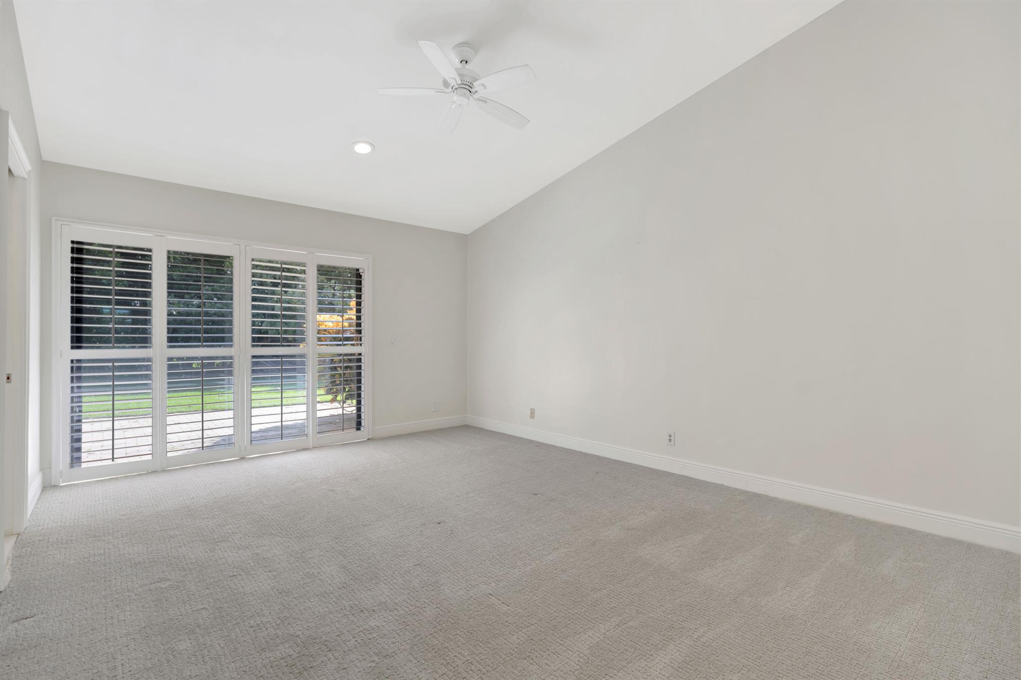 EASTPOINTE - Residential Lease