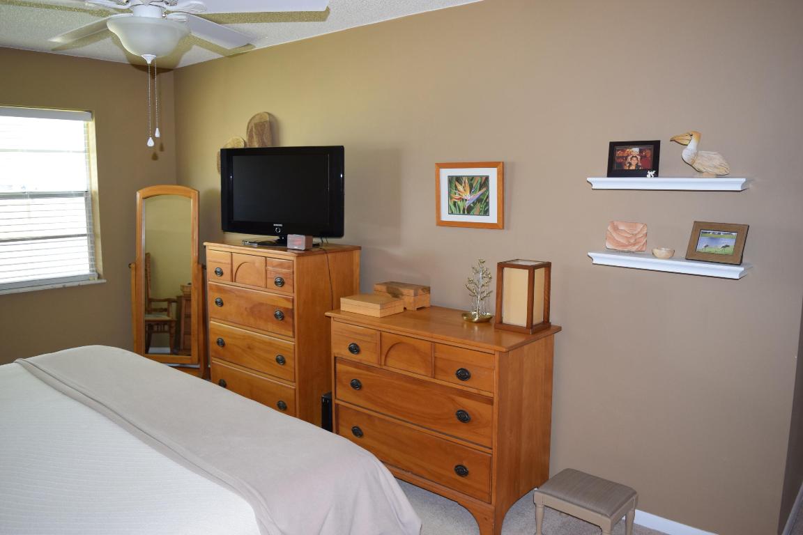 HIGH POINT OF FORT PIERCE CONDOMINIUM SECTION 1 - Residential