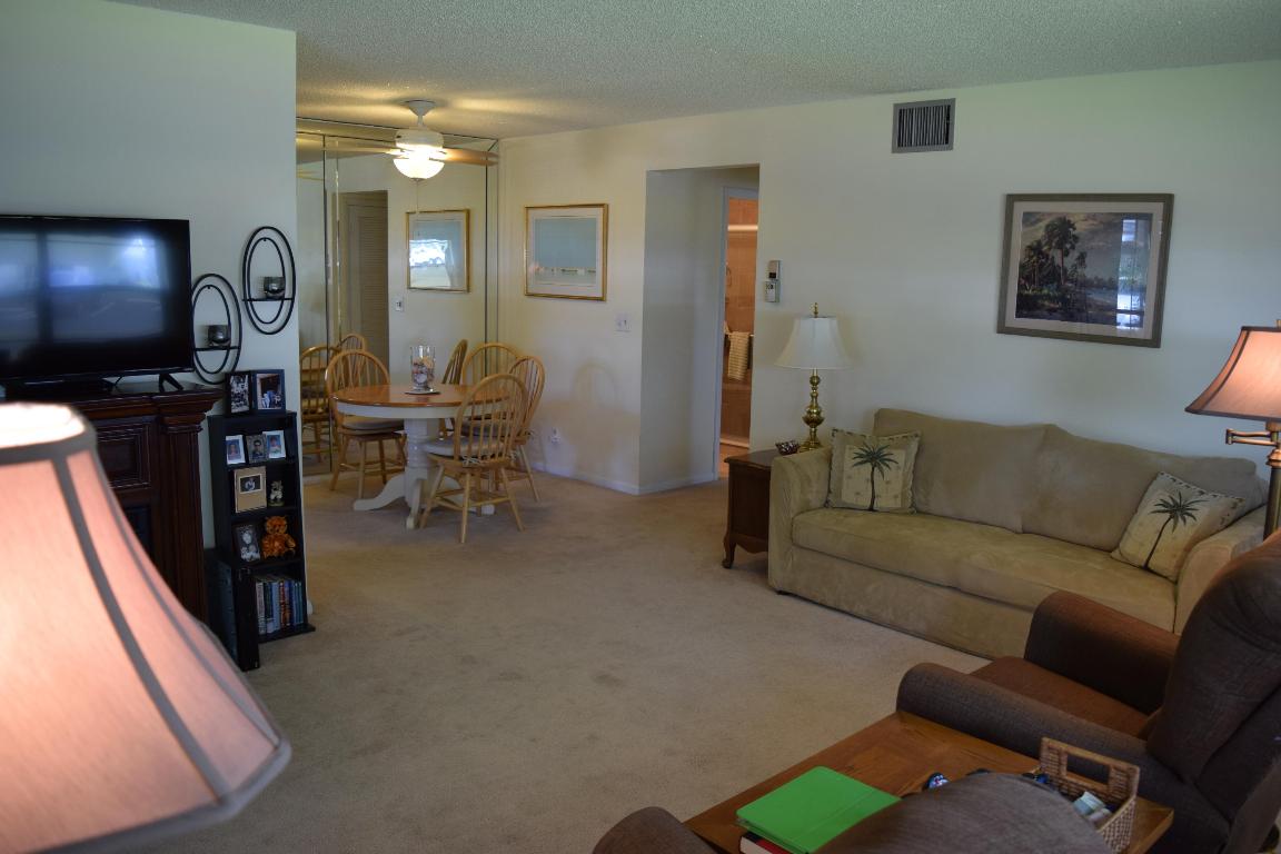 HIGH POINT OF FORT PIERCE CONDOMINIUM SECTION 1 - Residential