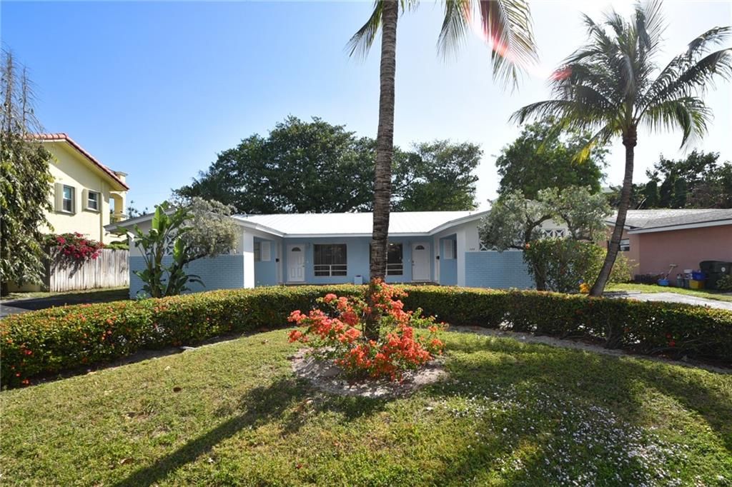 Photo of 320 NE Wavecrest Way, Boca Raton, FL 33432 (MLS # F10296503)