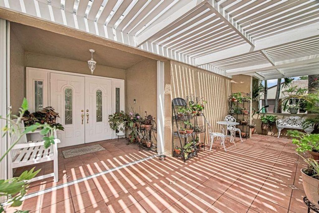 Photo of 4957 SW 94th Terrace, Cooper City, FL 33328 (MLS # B26028052)