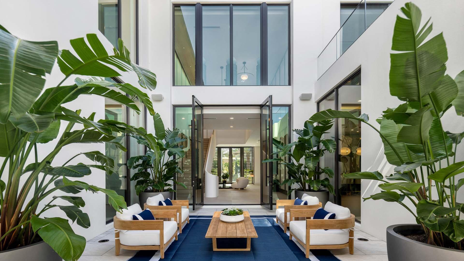 ROYAL PALM YACHT & COUNTR - Residential