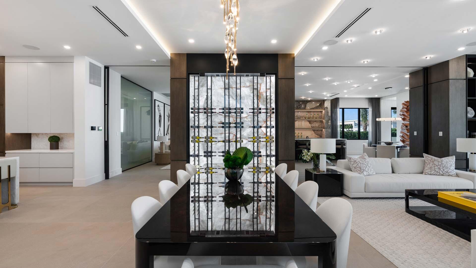 ROYAL PALM YACHT & COUNTRY CLUB - Residential