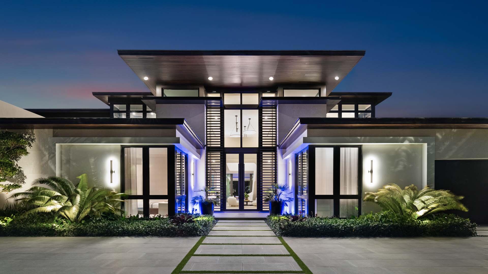 ROYAL PALM YACHT & COUNTRY CLUB - Residential