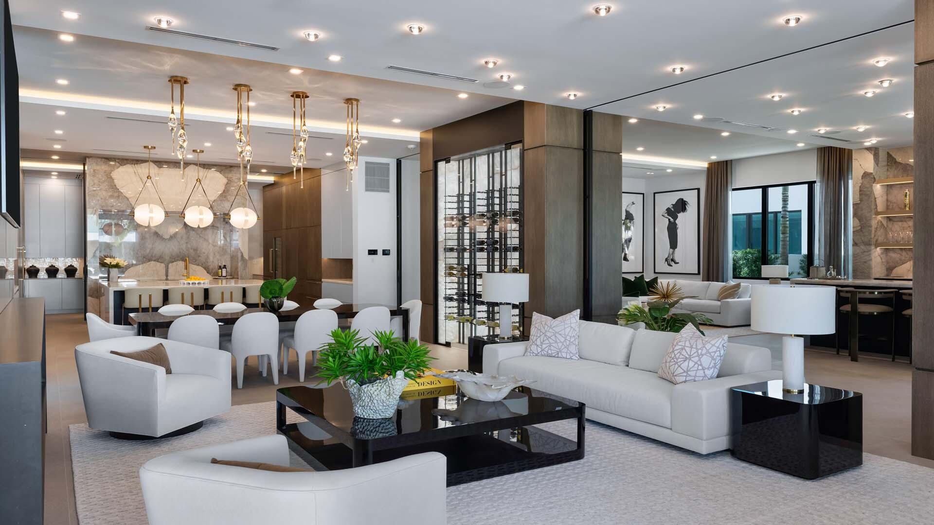 ROYAL PALM YACHT & COUNTRY CLUB - Residential