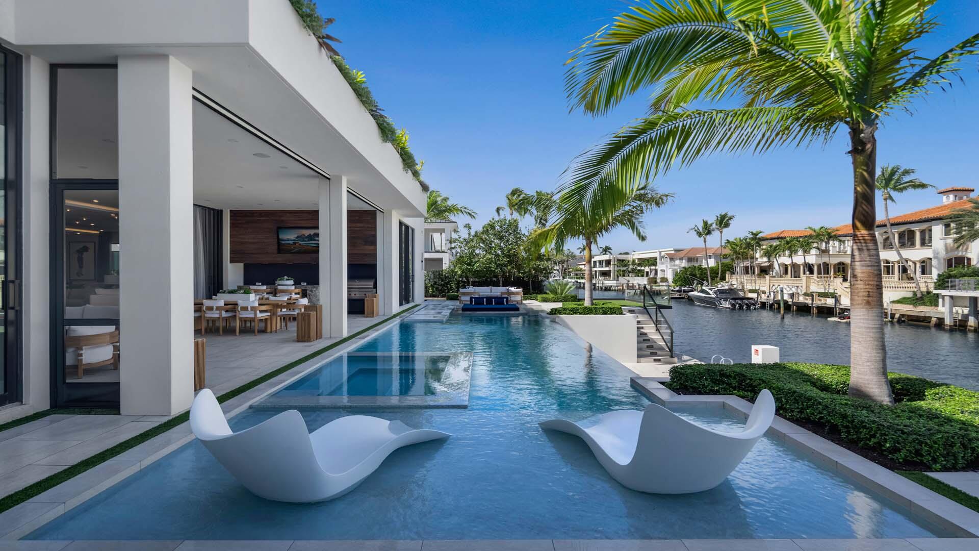 ROYAL PALM YACHT & COUNTRY CLUB - Residential