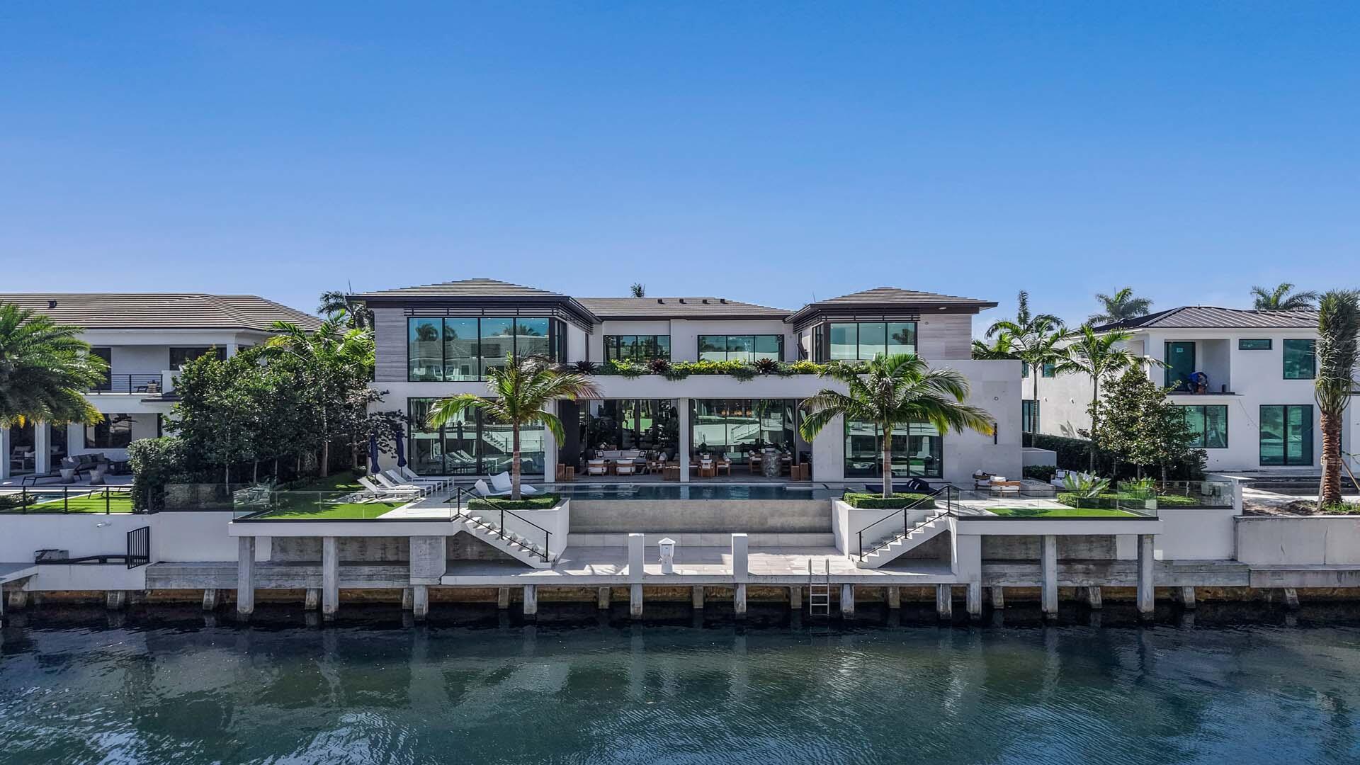 207 W Coconut Palm Road