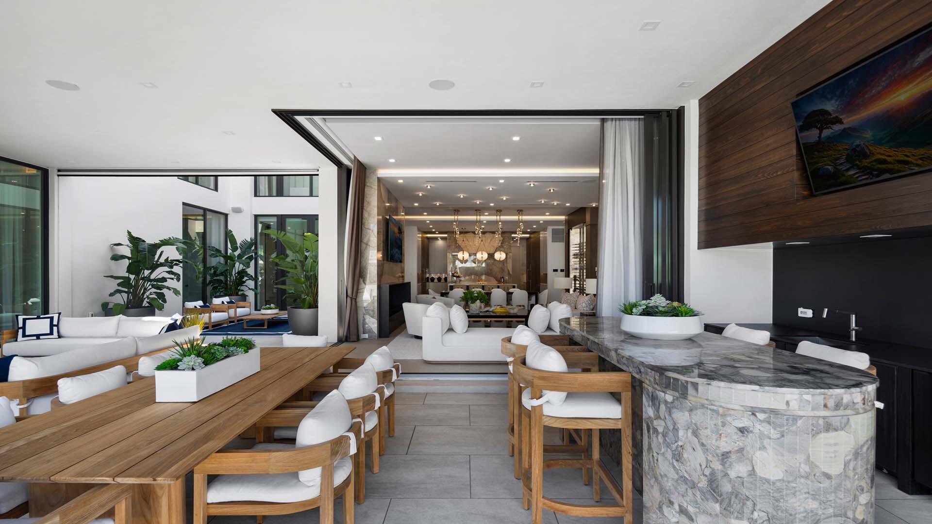 ROYAL PALM YACHT & COUNTR - Residential