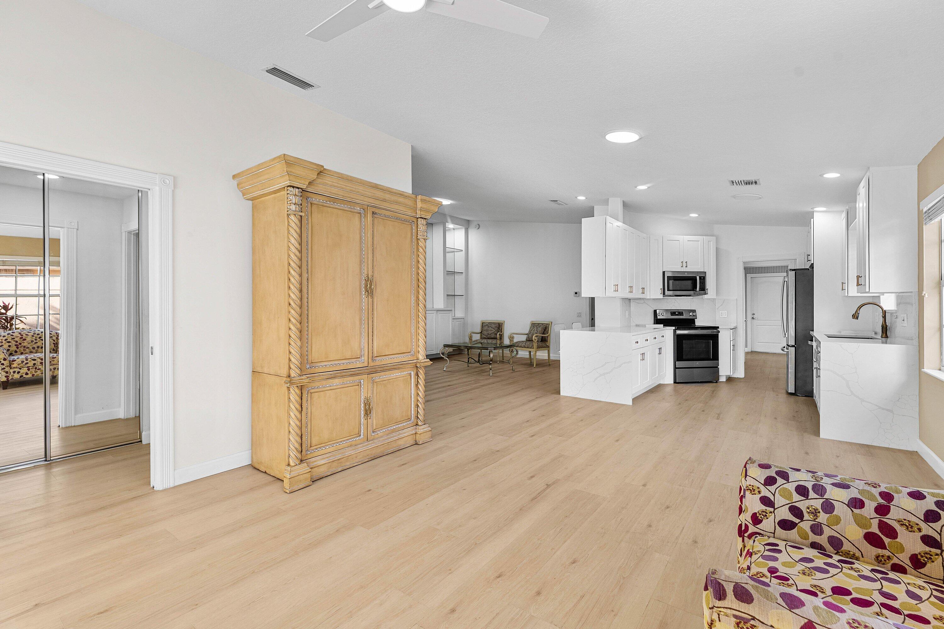 RIVERWALK PL 9 - Residential