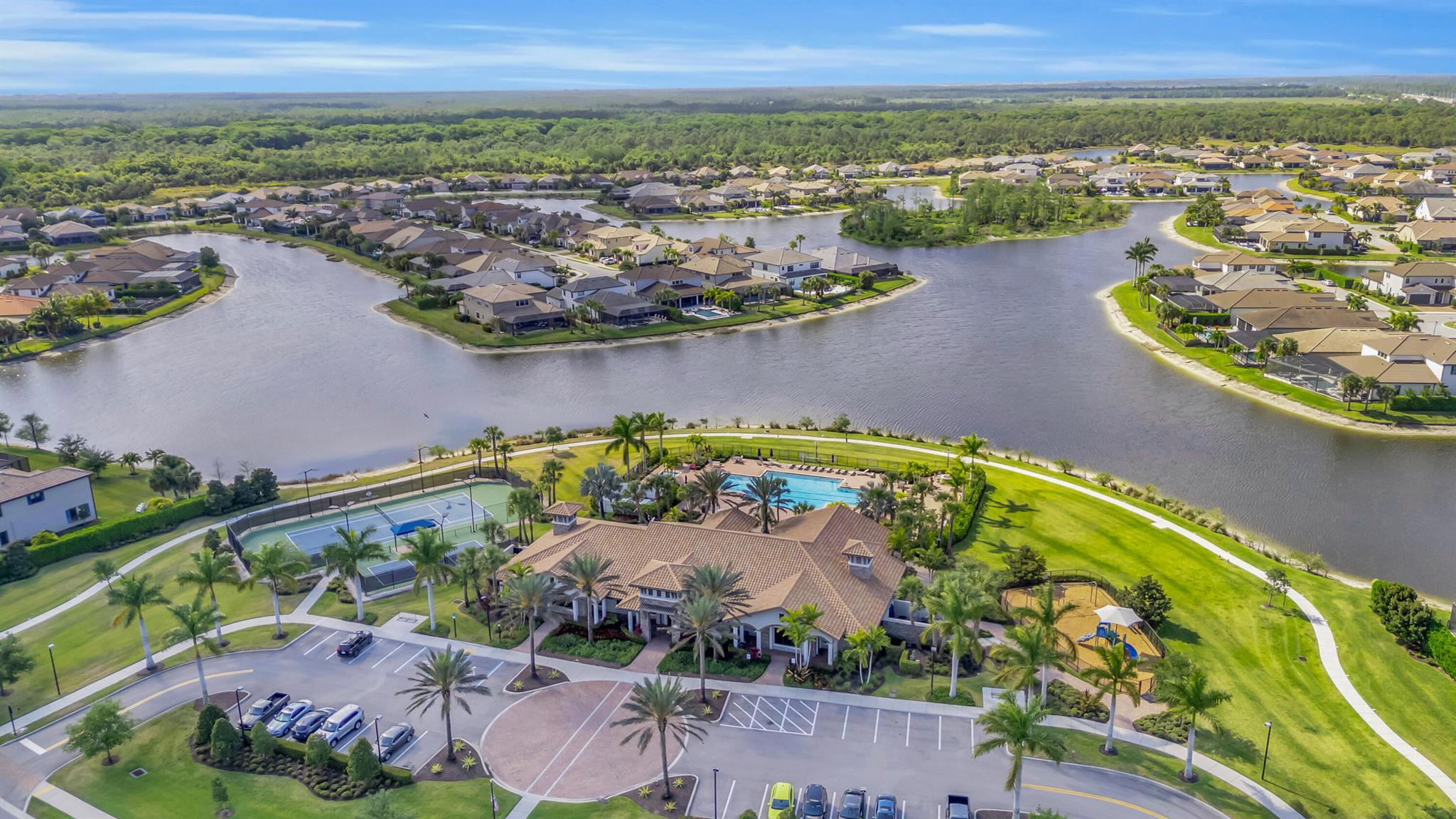 SONOMA ISLES - Residential