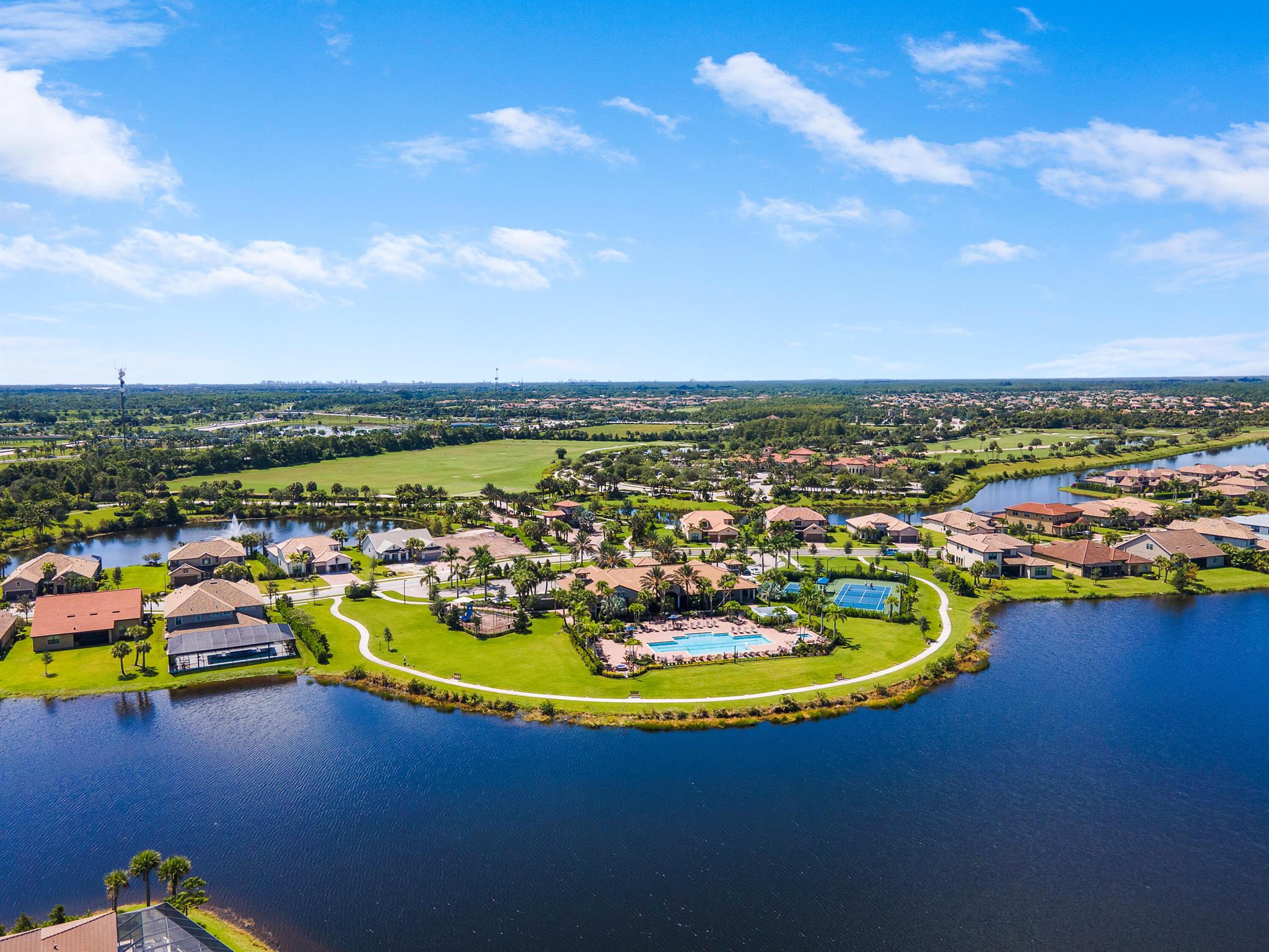 SONOMA ISLES - Residential