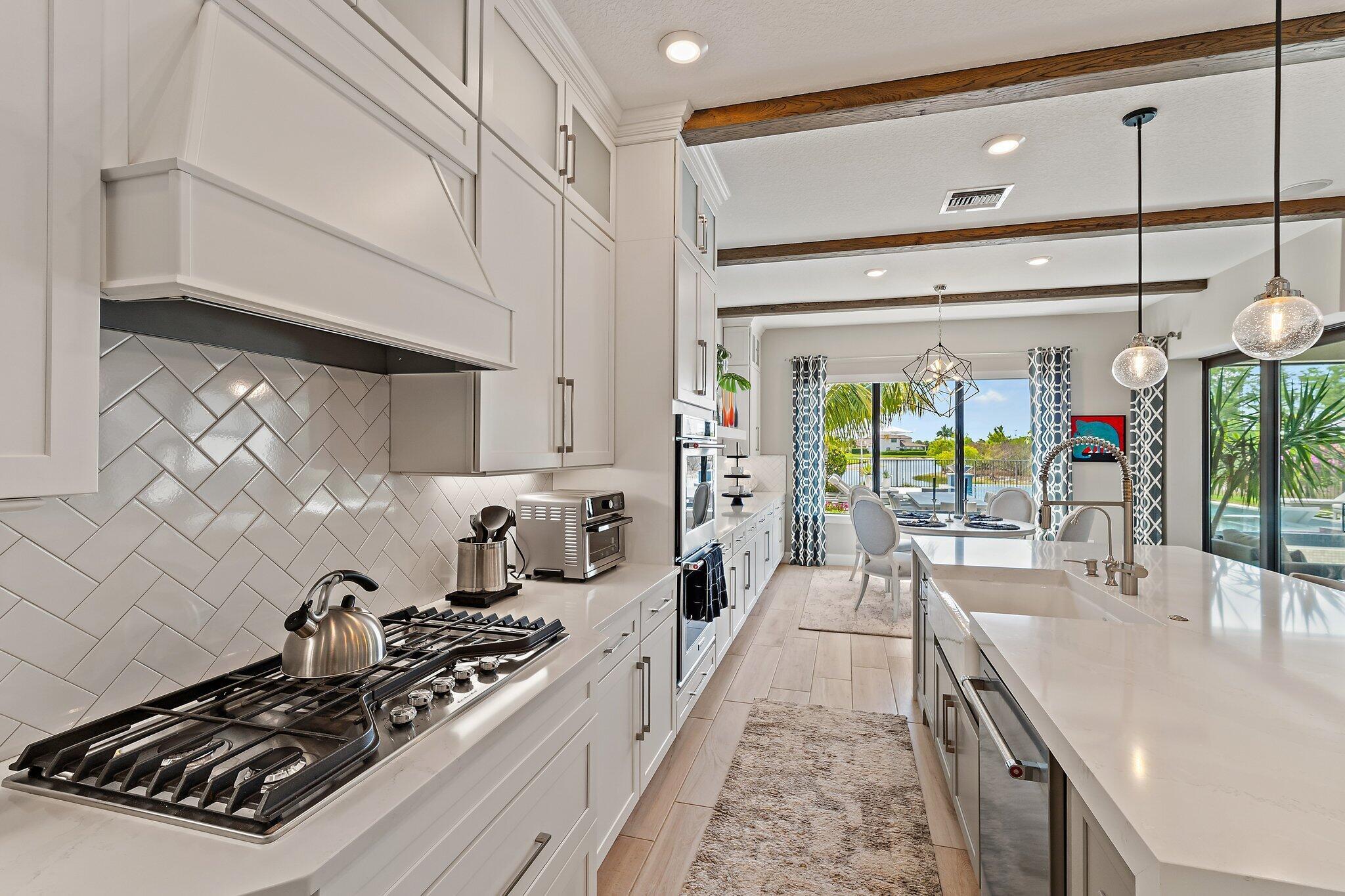 SONOMA ISLES - Residential