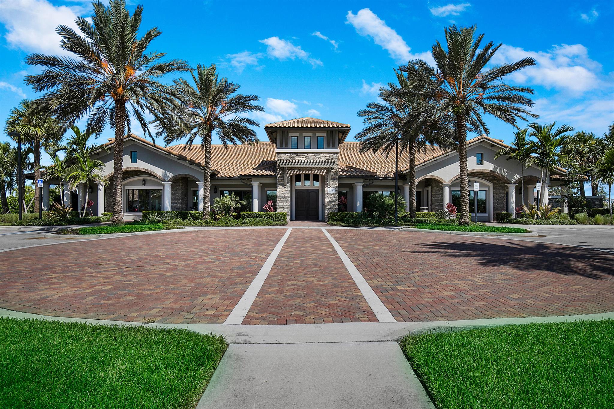 SONOMA ISLES - Residential