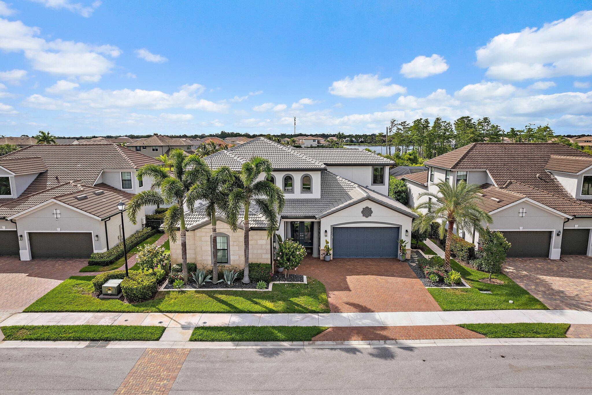 SONOMA ISLES - Residential