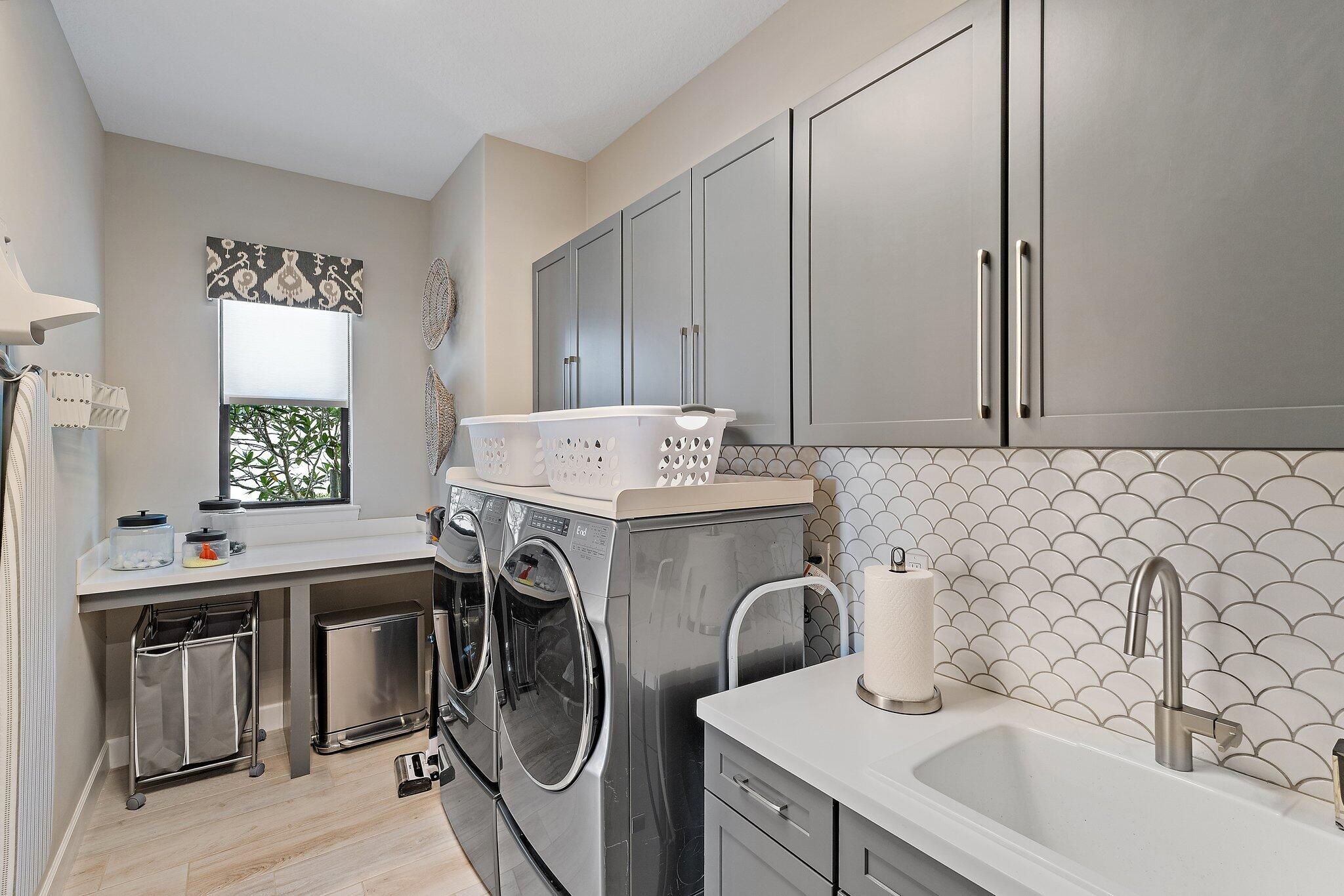 SONOMA ISLES - Residential