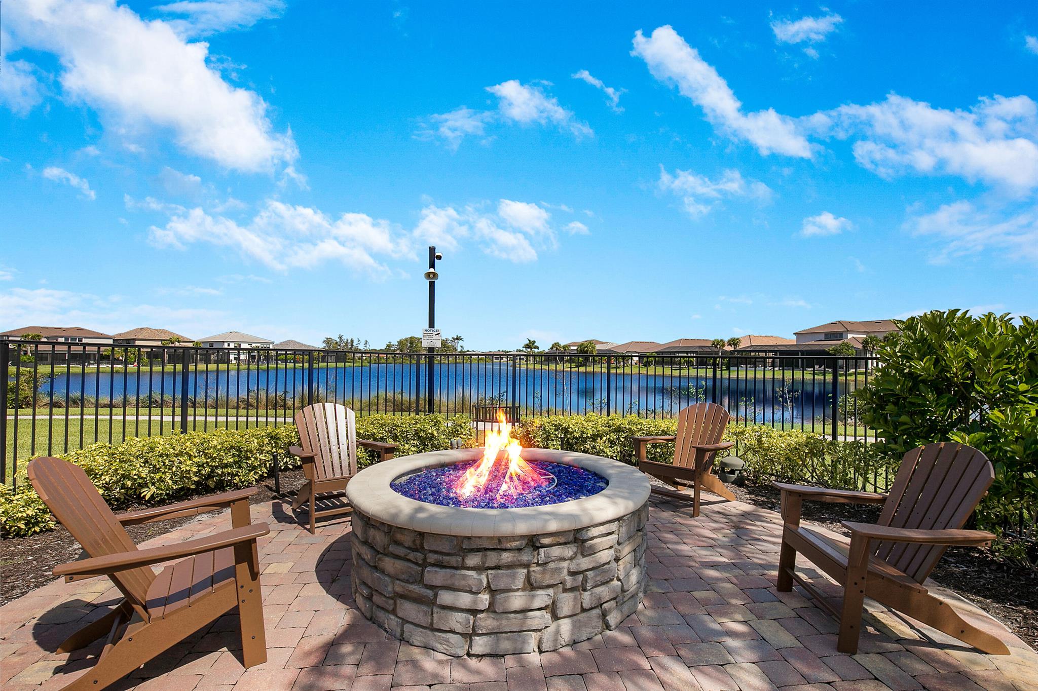 SONOMA ISLES - Residential