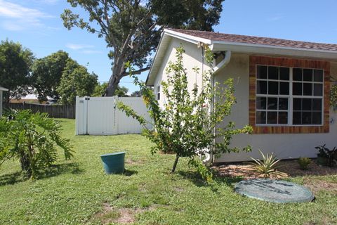 A home in Port St Lucie