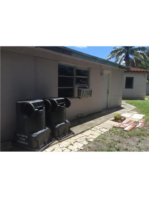 Hollywood Terrace - Residential