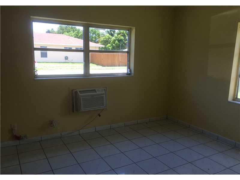 Hollywood Terrace - Residential