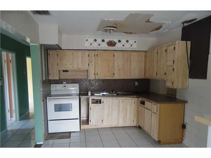 Hollywood Terrace - Residential