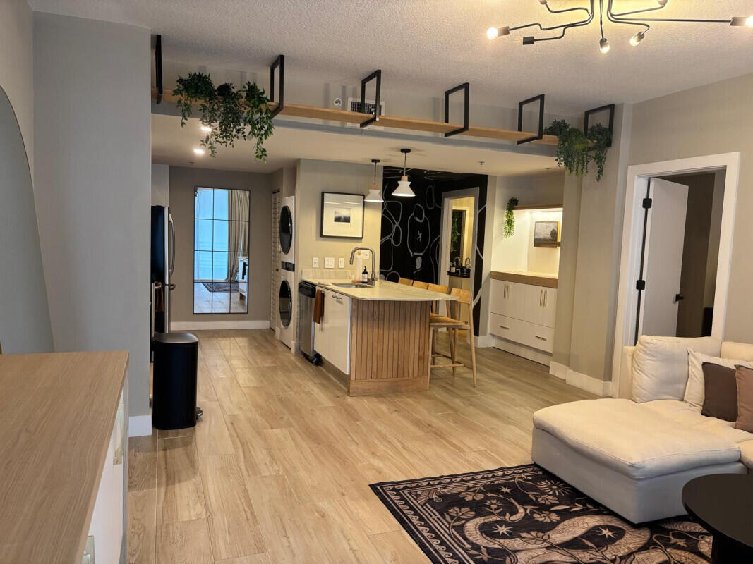 3339 Virginia Street 407