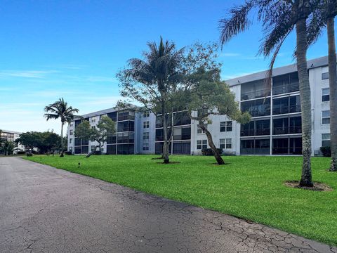 A home in Oakland Park