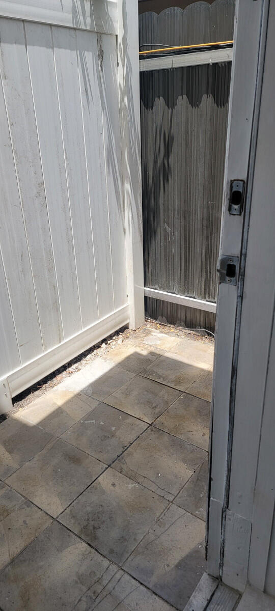 SWEETWATER VILLAS WEST CONDO #4 - Residential