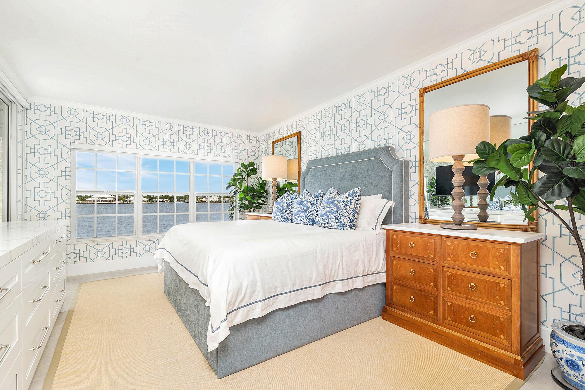 CHATEAU CHEVERNY IBIS ISL - Residential