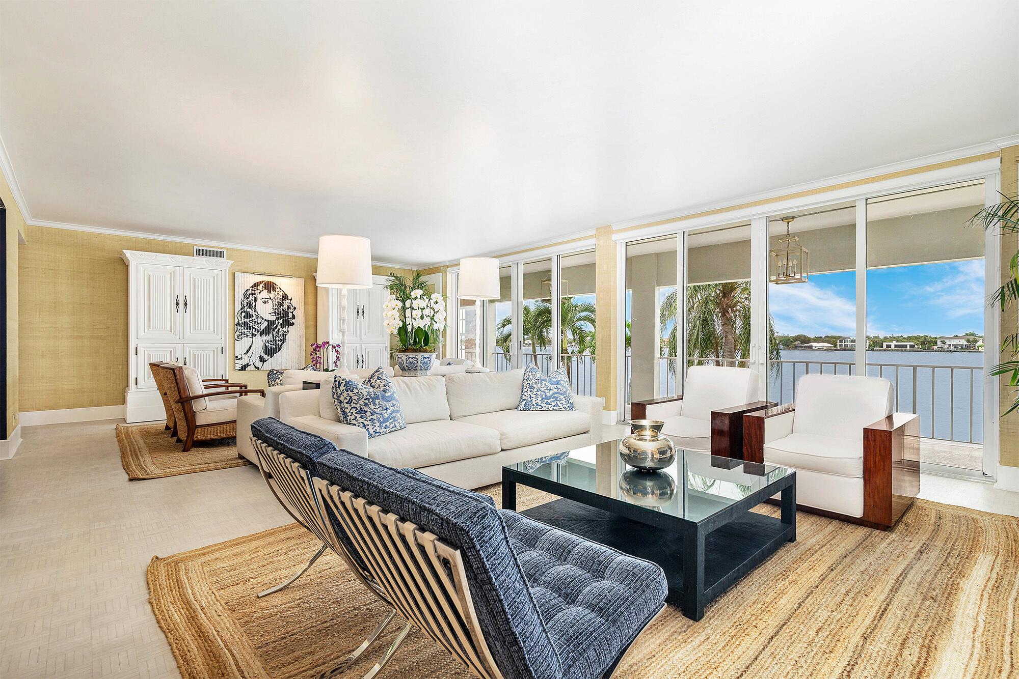 CHATEAU CHEVERNY IBIS ISL - Residential